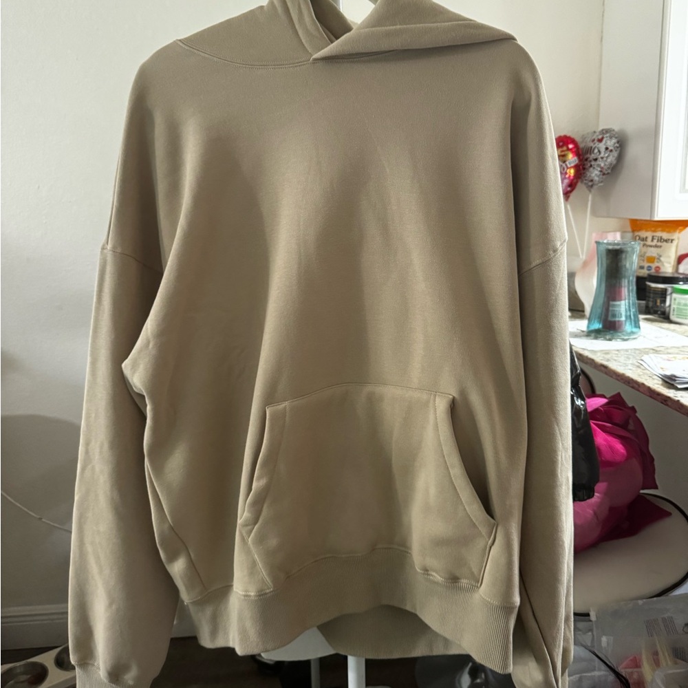 Size M fashion nova men hoodie
